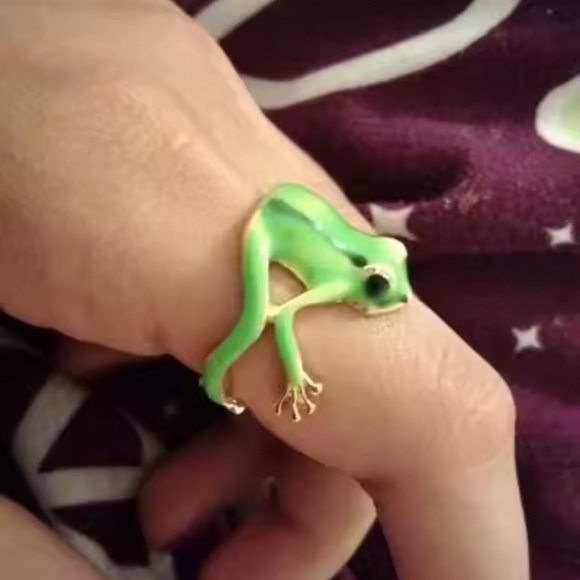 Green Frog Reptile Ring - Picture 7 of 8